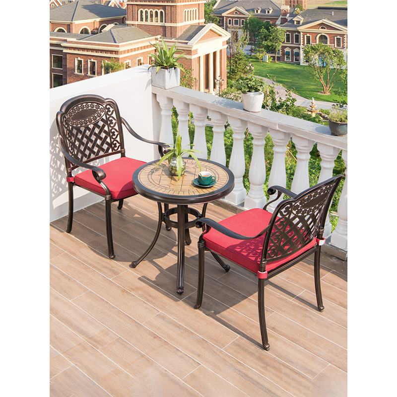 Table de cour en aluminium mou - Outdoor Furniture One Piece avis et prix